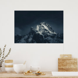 Mörker och berg poster