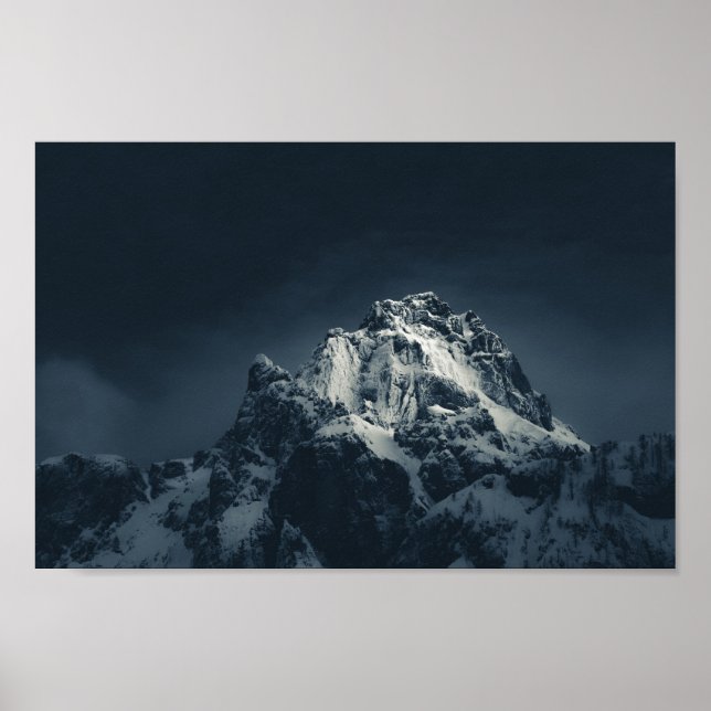 Mörker och berg poster (Framsidan)