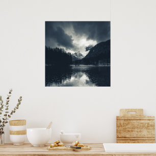 Mörker och regn vid Zgornje Jezersko, Slovenien Poster