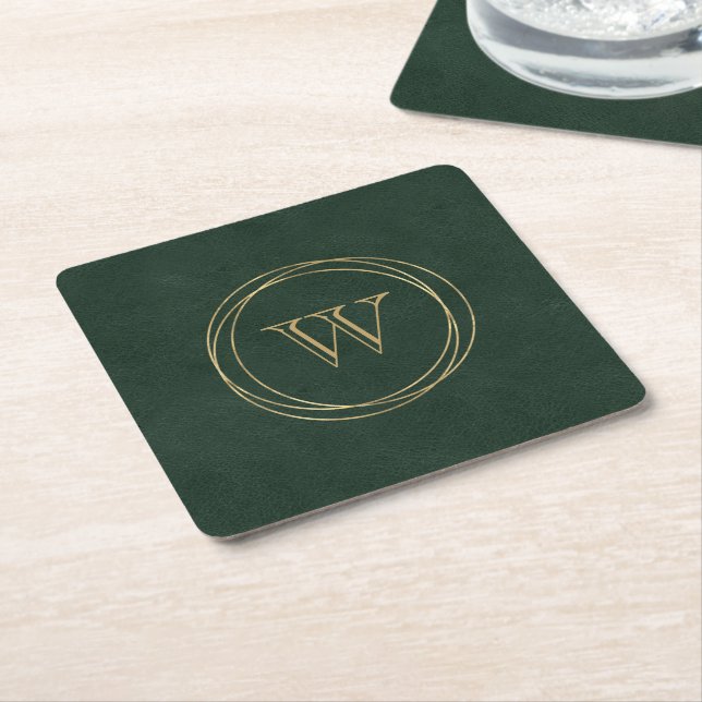 Mörkgrön falsk läder guld cirklar monogram underlägg papper kvadrat (Vinklad)