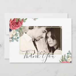 Mörkröd marinblå blomster eukalyptus grönska bröll