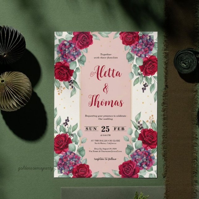 Mörkröd och plommonlila blomsterbröllop inbjudningar (Moody Red and Plum Purple Floral Wedding Invitation)