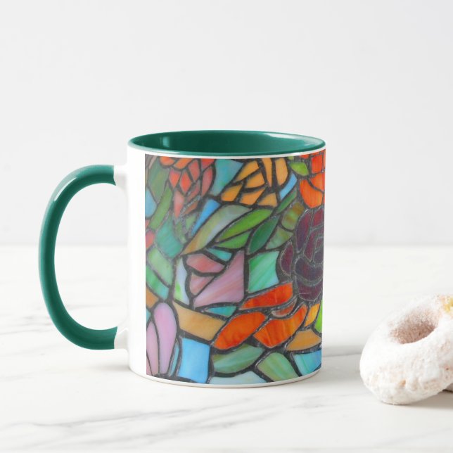 Mörkröd rosblommig kaffemugg i glasmålning (Med munk)