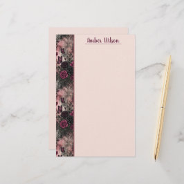Mörkt gotiskt blommönster med fjäril brevpapper