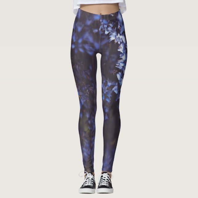 Mörkt lila blå blommor leggings (Framsida)