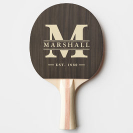 Mörkt Modernt Trä Monogram & Namn Overlay Pingisracket