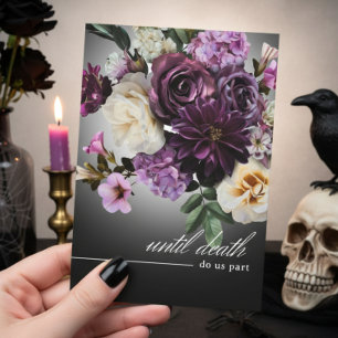 Mörkt stämningsfullt midnattslila blomsterromantis inbjudningar
