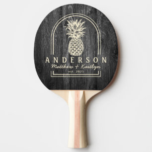 Mörkt Väderbiten Trä Ananas Bröllopsbåge & Namn Pingisracket