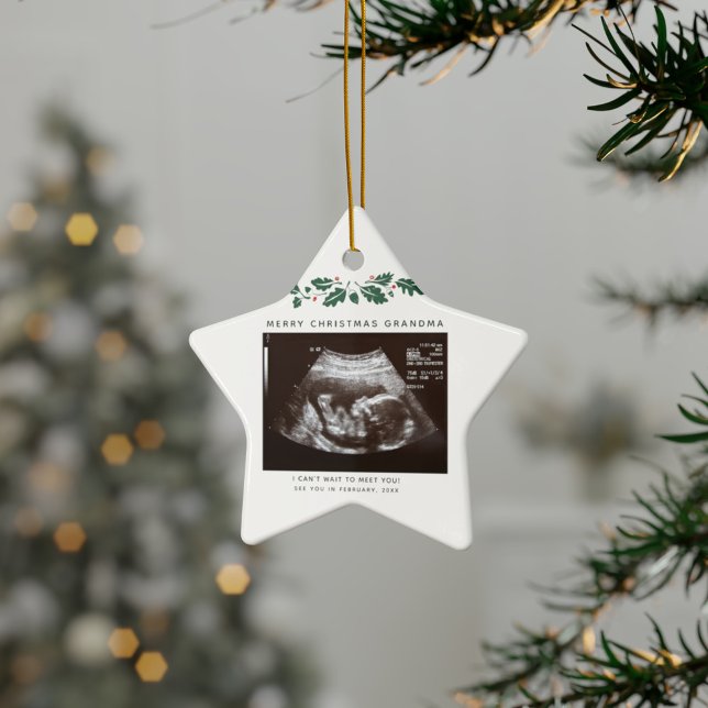 Morma Keepsaké-Gravid - tillkännagivande Julgransprydnad Keramik (Pregnancy Announcement Grandma Keepsake Star Ceramic Ornament)