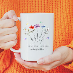 Mormans trädgård med vilda blommor av barnbarn nam kaffemugg