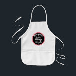 Mormas Officiell Helper med hjärtan Land Barnförkläde<br><div class="desc">Dina små barn kommer att känna extra speciell med det här namnet mormas "namn" officiell som hjälper små barn. Cute-färgad sked och hjärtgrafik på svart bakgrund.</div>