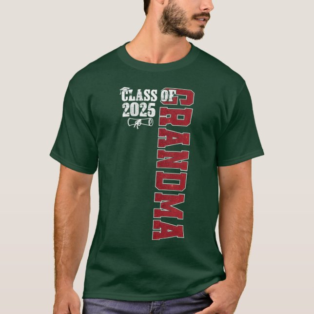 Mormor 2025 Examen Klass av Pride Design vint T Shirt (Framsida)