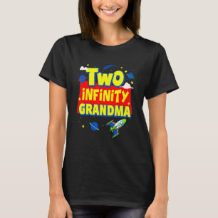 mormor 2 oändlighet och dekoration efter födelseda t shirt