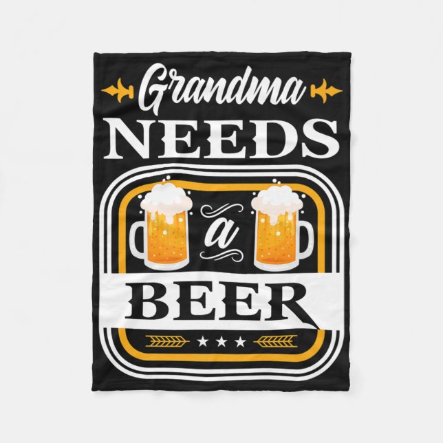 Mormor behöver en öl och Groom Drinker Öl Fleecefilt (Framsidan)