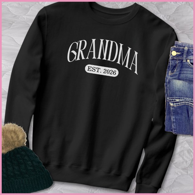 Mormor Est. 2026 Mormor att Bli T Shirt (Skapare uppladdad)