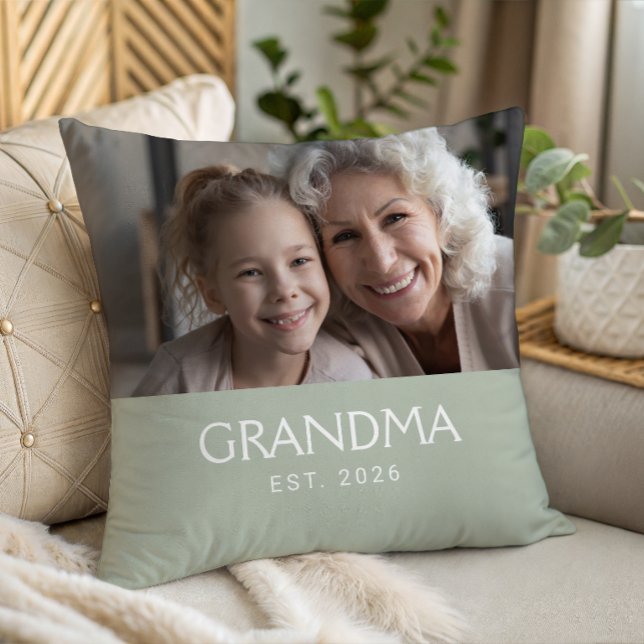 Mormor Established Typography Sagegrön Foto Kudde (Skapare uppladdad)