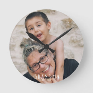 Mormor Etablerade Foto Present Rund Klocka