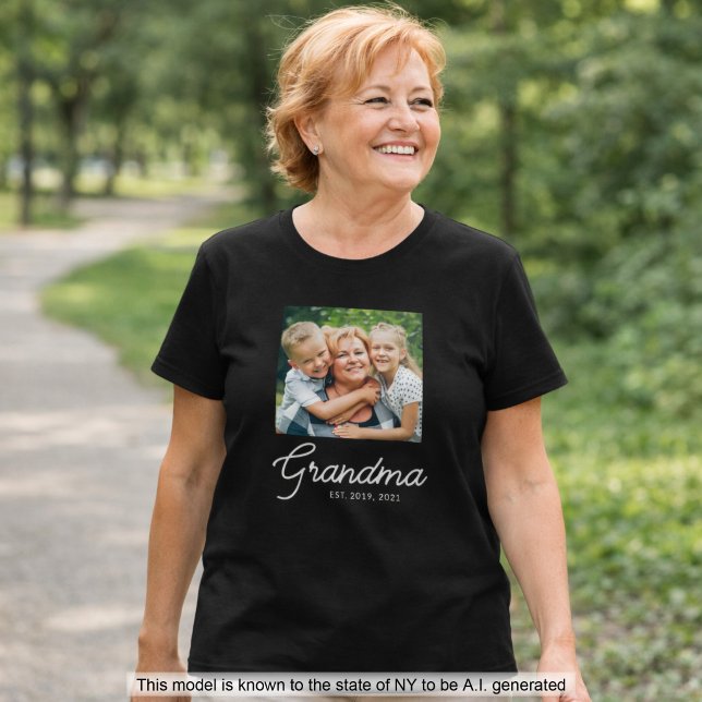 Mormor etablerade manusfoto t shirt (Skapare uppladdad)