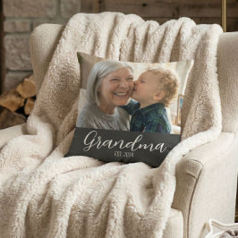 Mormor Etablerade Minimalistisk Vit Skripttext Kudde