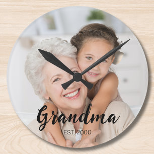 Mormor Etablerade Modernt Skript Foto Rund Klocka