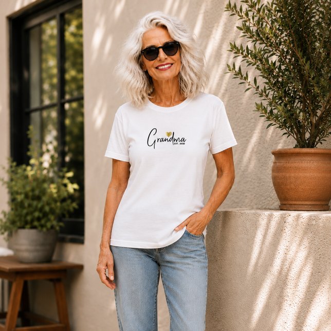 Mormor etablerade ny mormorsgåva t shirt (Skapare uppladdad)