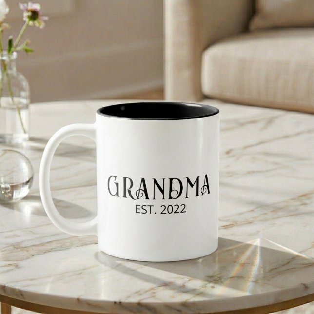Mormor etablerade ny mormorsgåva Två-Tonad mugg (Skapare uppladdad)