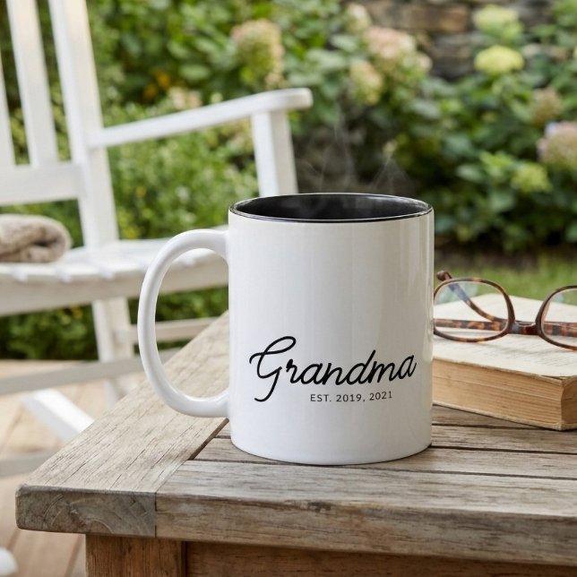 Mormor etablerade ny mormorsgåva Två-Tonad mugg (Skapare uppladdad)