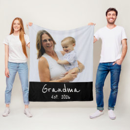 Mormor etablerade vitt skriptfoto fleecefilt