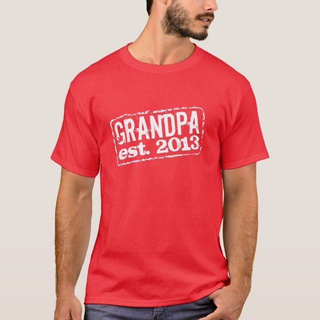 Mormor fastställde 2023 t skjortor | ANPASSADE T-shirt (Framsida)