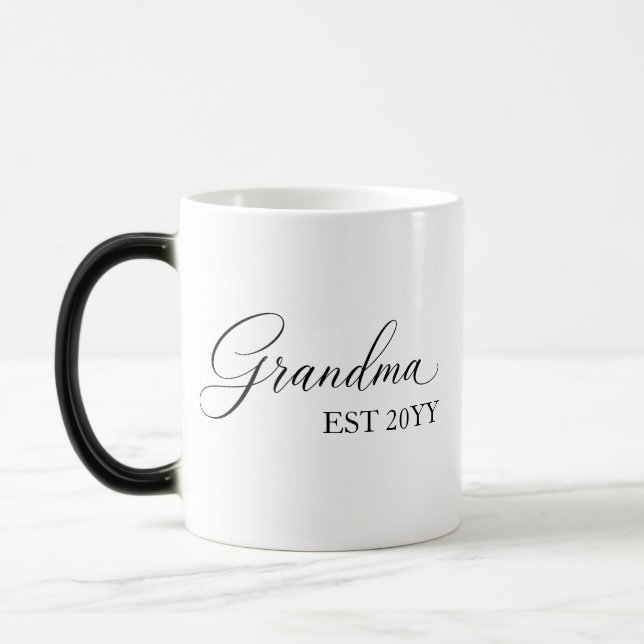 Mormor Grundad [År] – Personlig  Magisk Mugg (Vänster)