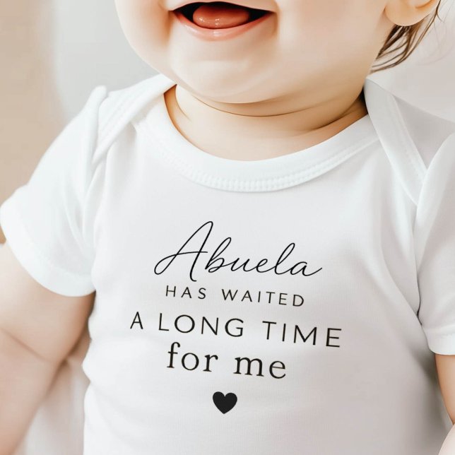 Mormor har väntat Baby Bodysuit Present T Shirt (Skapare uppladdad)