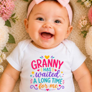 Mormor har väntat färgglada baby bodysuit t shirt