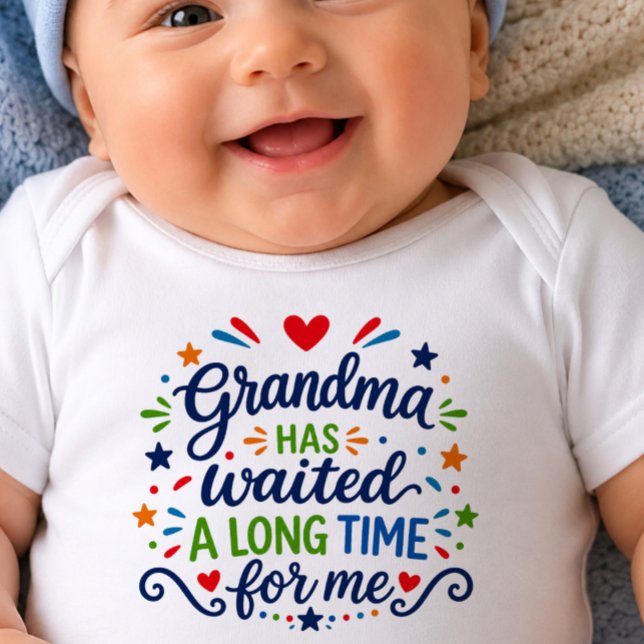 Mormor har väntat länge Baby Bodysuit T Shirt (Skapare uppladdad)