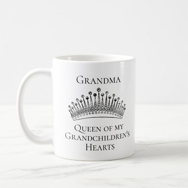 Mormor Kronad Drottning i Barnbarnens Hjärtan Kaffemugg (Vänster)