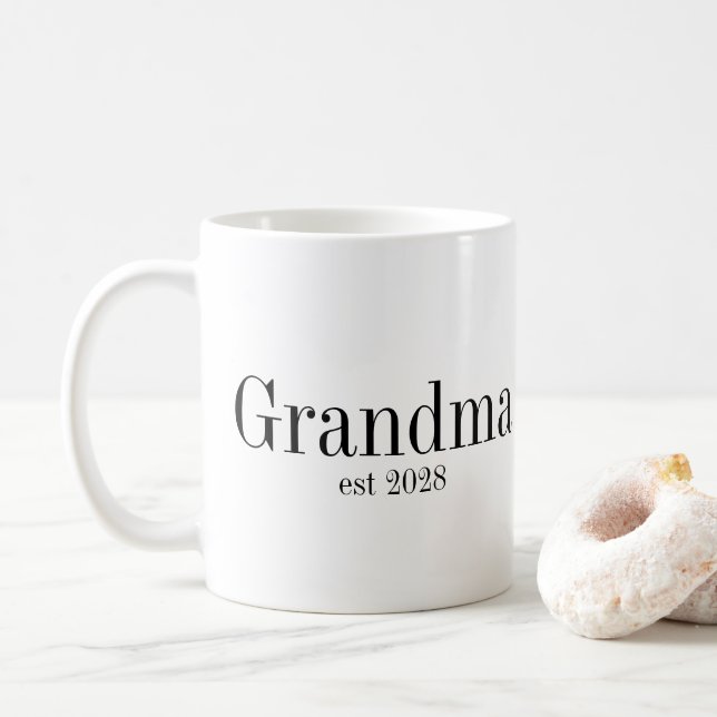 Mormor Modern Svart och Vit Kaffemugg (Med munk)