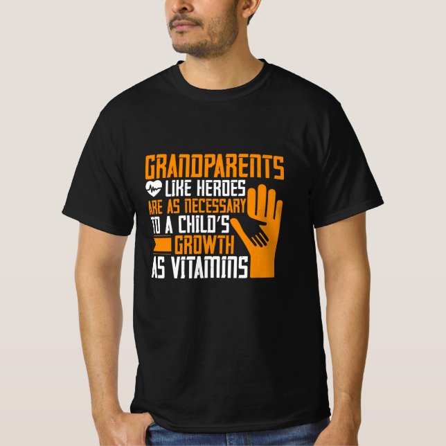 Mormor - morföräldrar som Heroes T Shirt (Framsida)