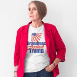 Mormor mot Trump Politik T Shirt<br><div class="desc">Mormödrar mot Donald Trump förenar sig med den här antitrumpärtskjortan som visar den amerikanska flagga i rött,  vitt och blått inför valet 2024.</div>