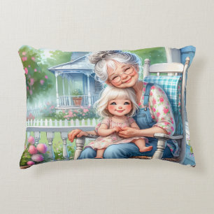 Mormor och barnbarn omfamnar varandra på verandan prydnadskudde