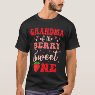 Mormor på berryssvetten en jordgubbe 1:a födelsen t shirt