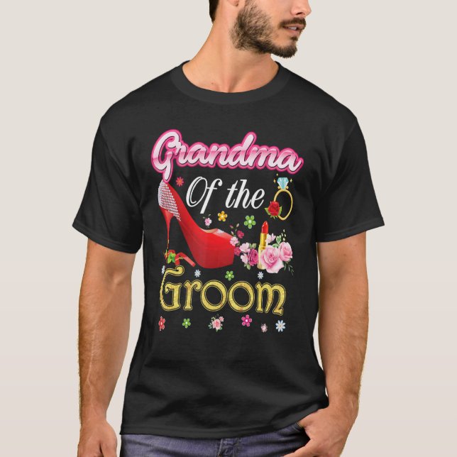 Mormor på Groom Lycklig Bröllop Flower Rosa Sho T Shirt (Framsida)