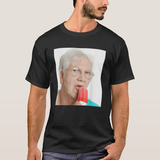 Mormor Slickar det farmen Slickar iskrämmemorandum T Shirt (Framsida)