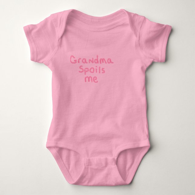 Mormor Spoils Me T-shirt (Framsida)