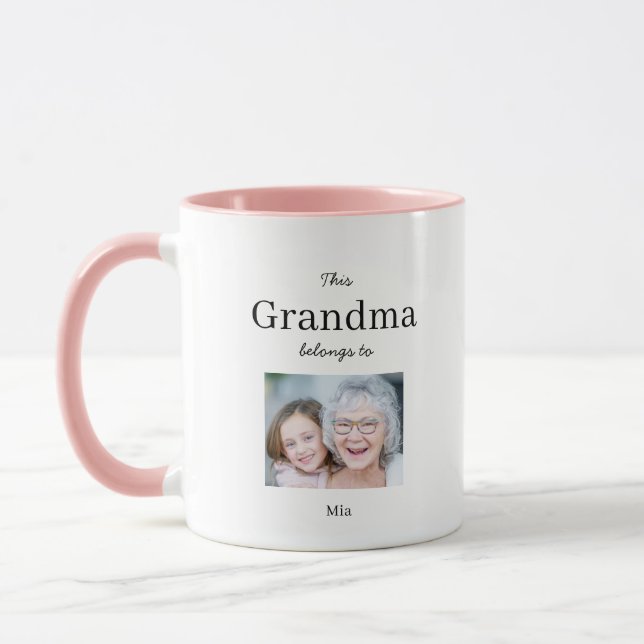 Mormor tillhör, anpassad fotokaffemugg mugg (Vänster)