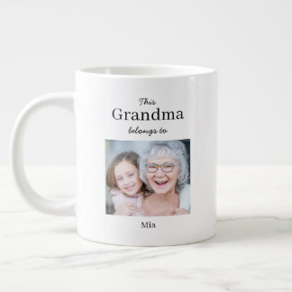Mormor tillhör, anpassad jättefoto jumbo mugg