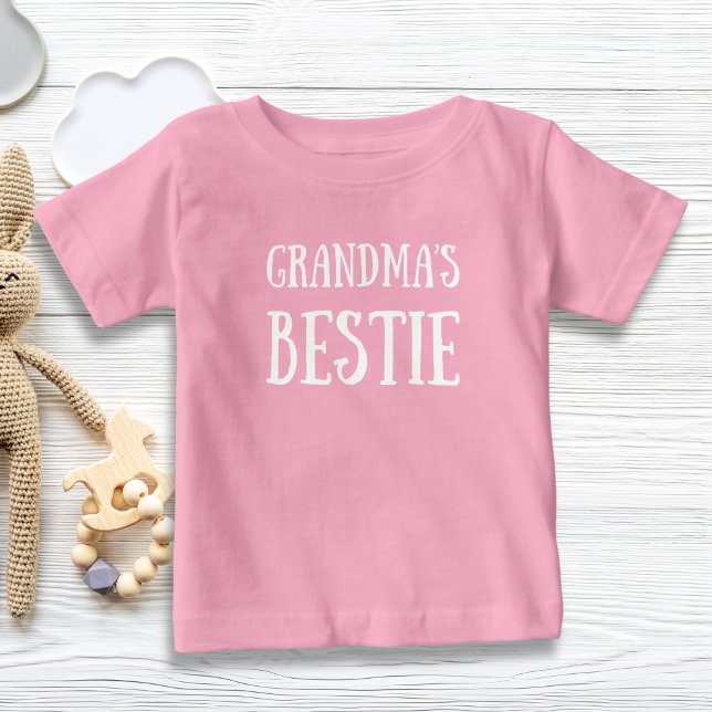 Mormors bestie, söt t shirt (Skapare uppladdad)