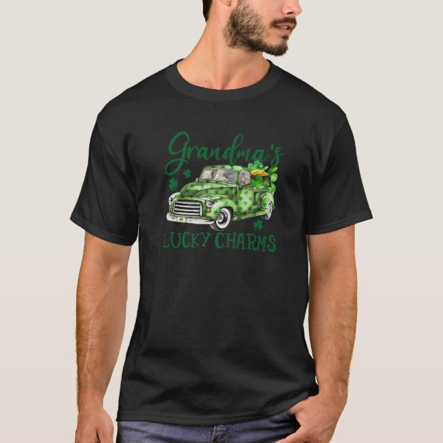 Mormor's Lucky Charm Irish Shamrocks St Patrick's T Shirt (Framsida)
