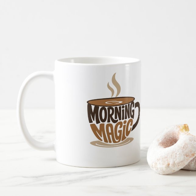 Morning Magic Kaffe | Rolig kaffetypografi Kaffemugg (Med munk)