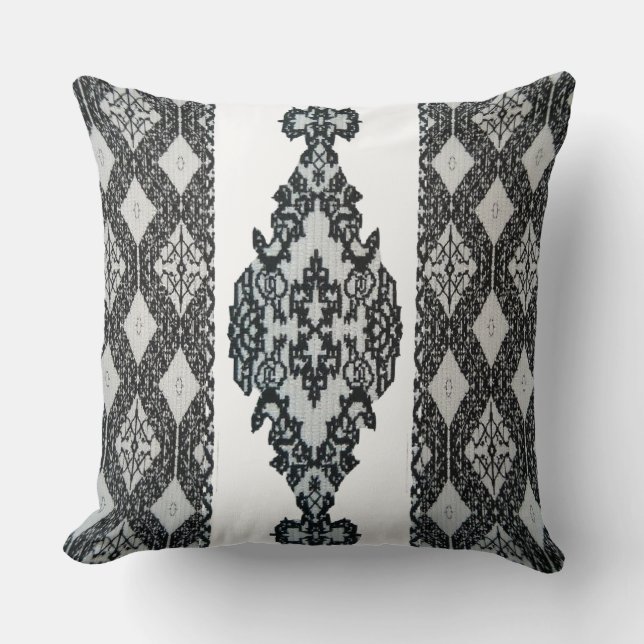 Moroccan Embroidery Pillow Kudde (Framsida)