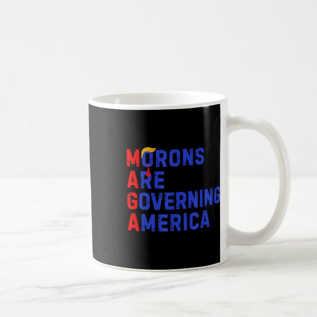 Moronerna regerar Amerika 2024 Kaffemugg (Höger)