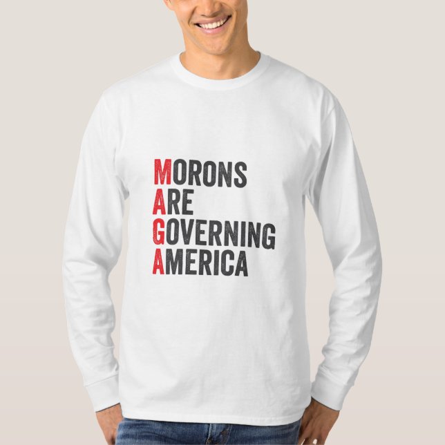 Moronerna styr Amerika 4 juli T Shirt (Framsida)